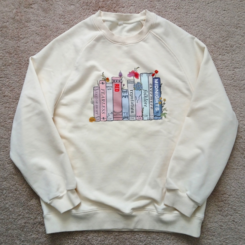 Taylor Swift Sweatshirt Size Med